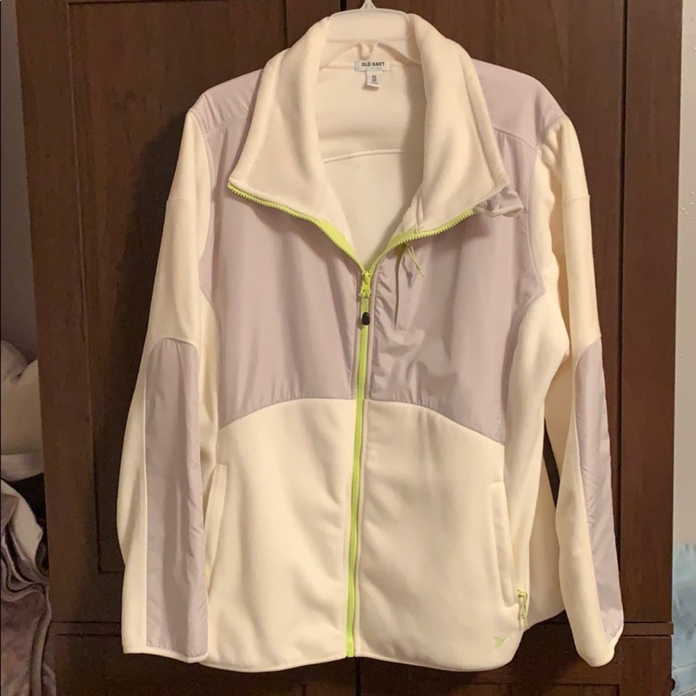 Ladies light weight jacket.